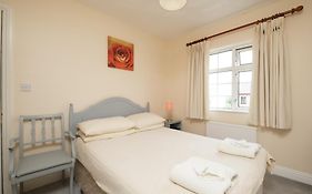Four Seasons B&B